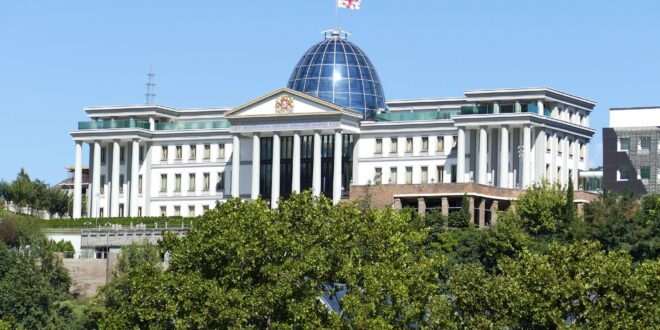 Georgien-Politik, Präsidentenpalast